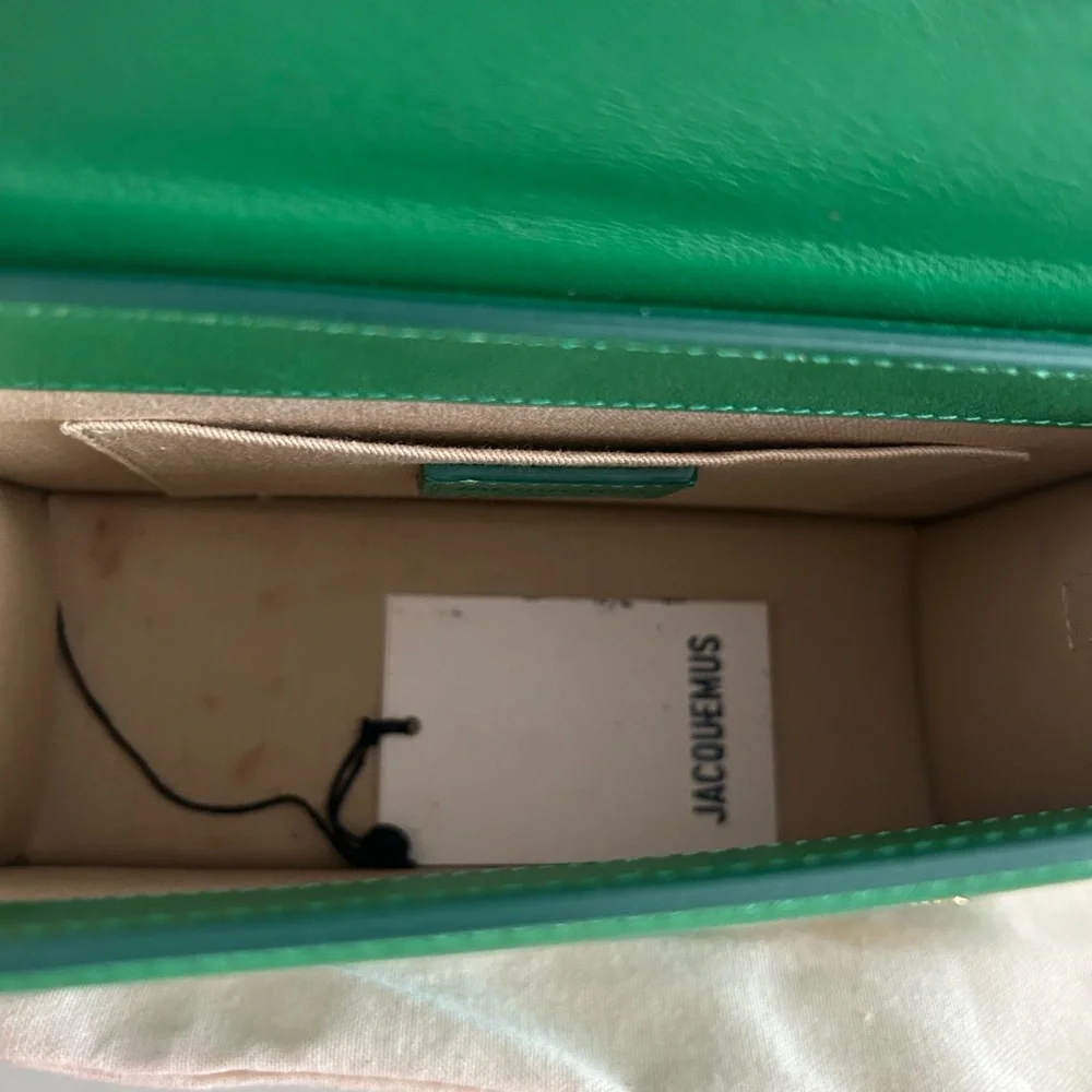 Jacquemus Vibrant Green Le Grand Chiquito bag - Picture 4 of 4